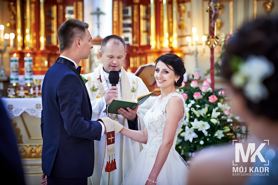 Fotografia z przysięgi ma być czymś więcej niż uchwyceniem chwili.