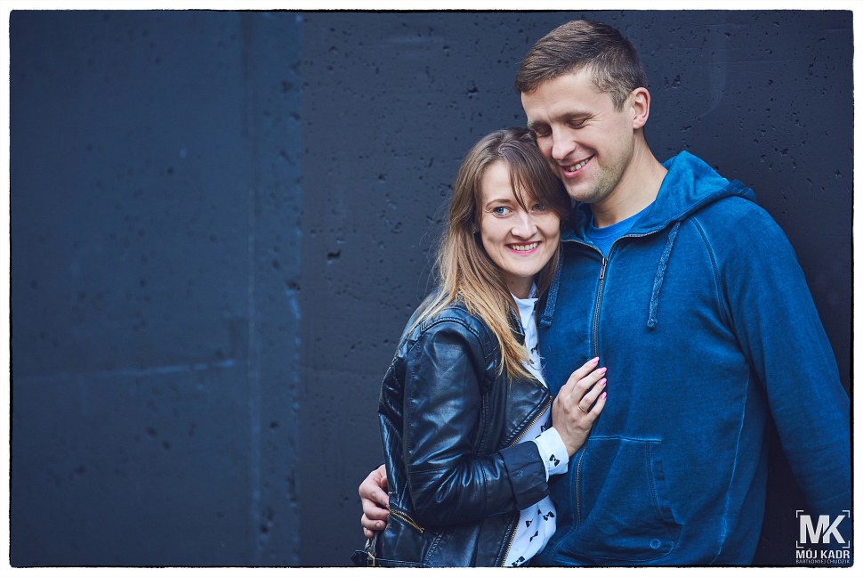 Fotograficzna sesja narzeczeńska - portret zakochanych